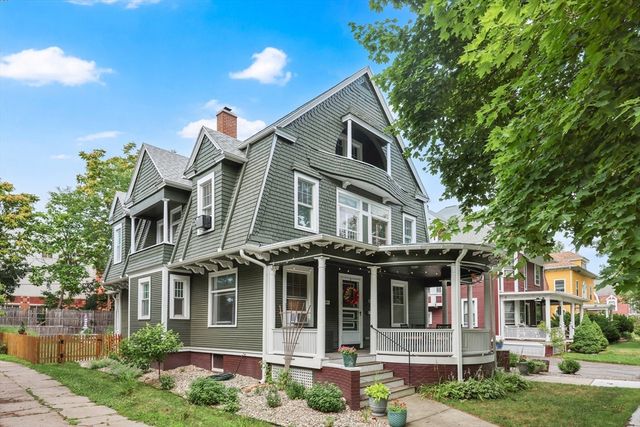 36 Spruceland Ave, Springfield, MA 01108