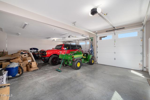 437 Dean Archer Road, Jonesborough, TN 37659