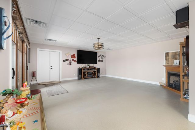 437 Dean Archer Road, Jonesborough, TN 37659