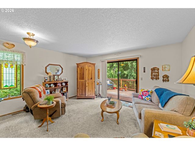 75375 FERN HILL Loop, Rainier, OR 97048