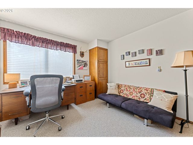 75375 FERN HILL Loop, Rainier, OR 97048