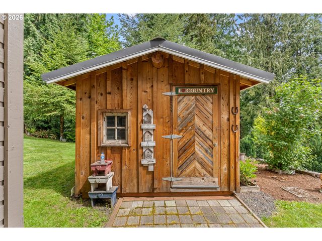 75375 FERN HILL Loop, Rainier, OR 97048