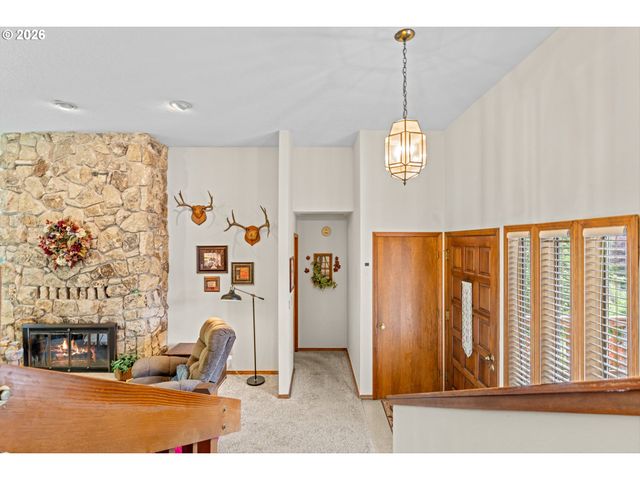 75375 FERN HILL Loop, Rainier, OR 97048
