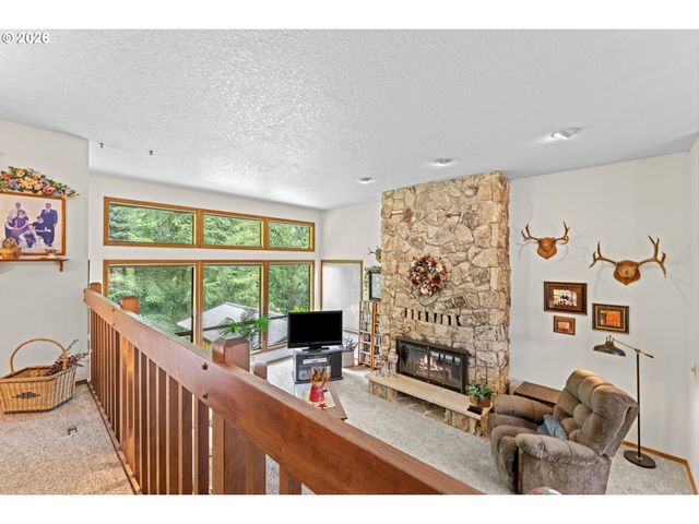 75375 FERN HILL Loop, Rainier, OR 97048