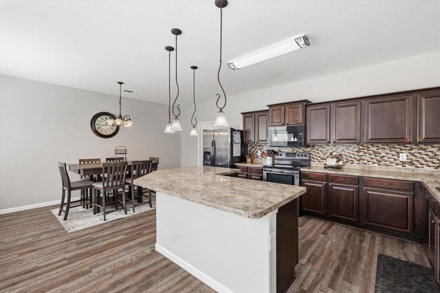 10832 Thorngrove Court, Fort Worth, TX 76052