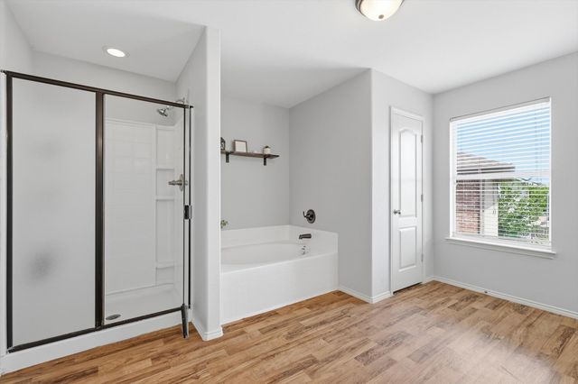 10832 Thorngrove Court, Fort Worth, TX 76052