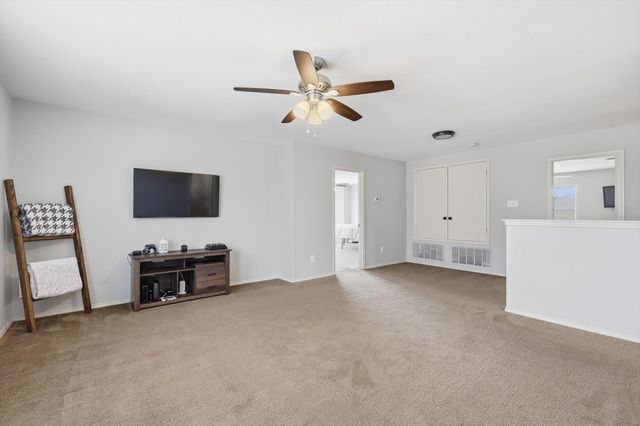 10832 Thorngrove Court, Fort Worth, TX 76052