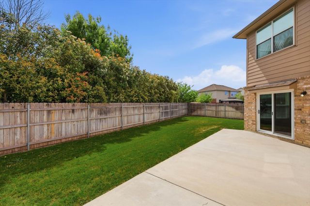 10832 Thorngrove Court, Fort Worth, TX 76052
