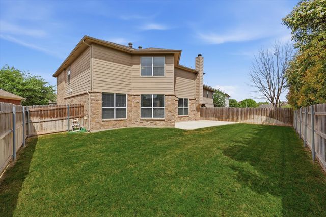 10832 Thorngrove Court, Fort Worth, TX 76052