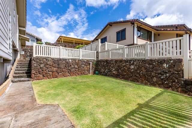 98-1848 Mikinolia Place, Aiea, HI 96701