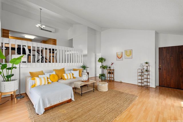 98-1848 Mikinolia Place, Aiea, HI 96701