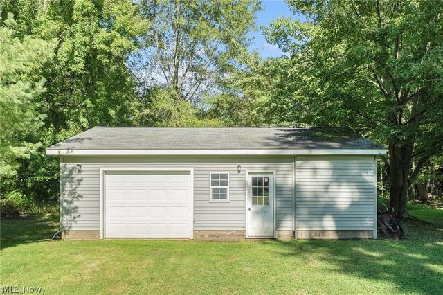 7032 Reed Road, Conneaut, OH 44030