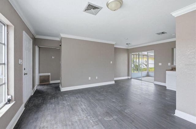 300 SAN LORENZO AVENUE, North Port, FL 34287