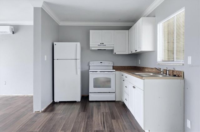 300 SAN LORENZO AVENUE, North Port, FL 34287