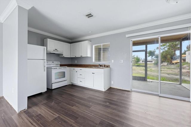 300 SAN LORENZO AVENUE, North Port, FL 34287