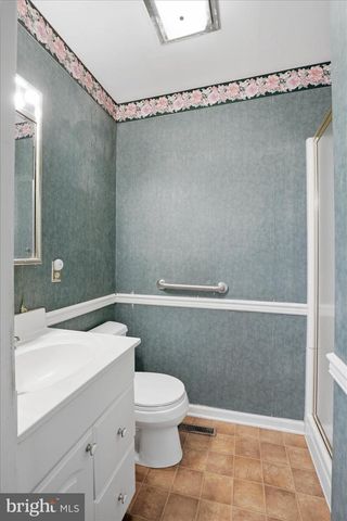 387 YORKTOWN RD, Hershey, PA 17033