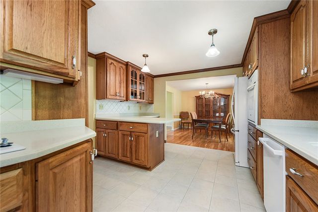 524 Rainier Dr, Plum Boro, PA 15239