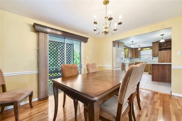 524 Rainier Dr, Plum Boro, PA 15239