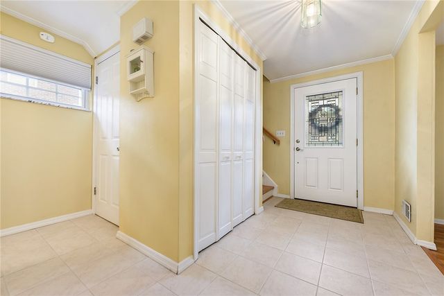 524 Rainier Dr, Plum Boro, PA 15239