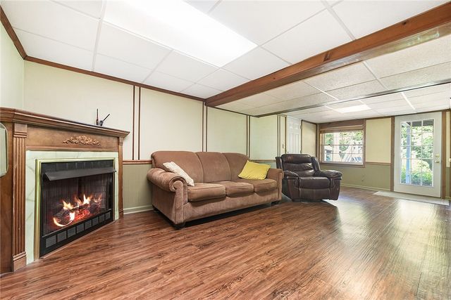 524 Rainier Dr, Plum Boro, PA 15239