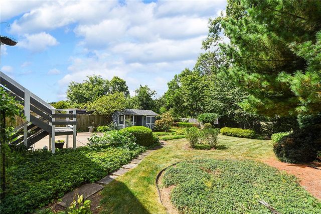 524 Rainier Dr, Plum Boro, PA 15239