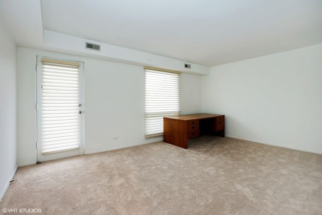 3700 N Lake Shore Drive 708, Chicago, IL 60613