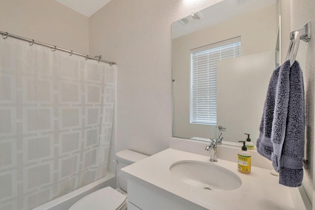 198 Log Pond Ln, Sacramento, CA 95818