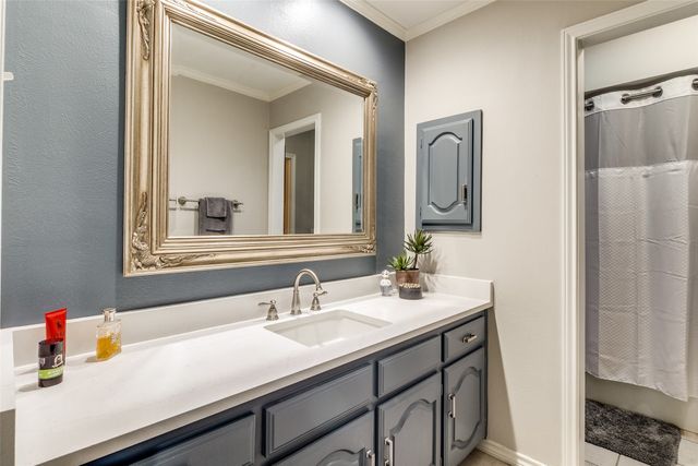 6046 Steamboat Drive, Dallas, TX 75230