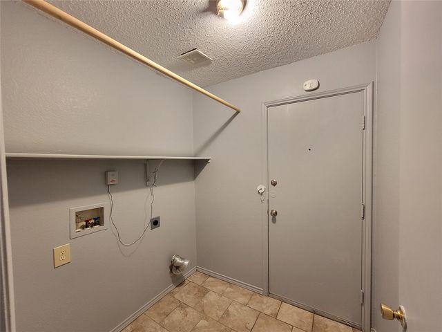 1330 Blazing Star Trail, Burleson, TX 76028