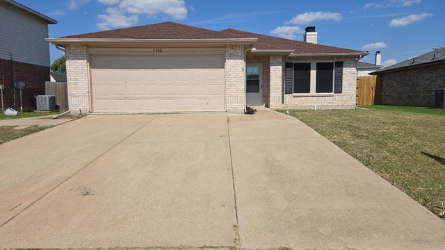 1330 Blazing Star Trail, Burleson, TX 76028