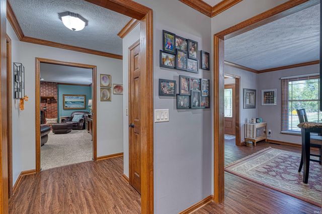 5666 N Cypress Street, Newburgh, IN 47630
