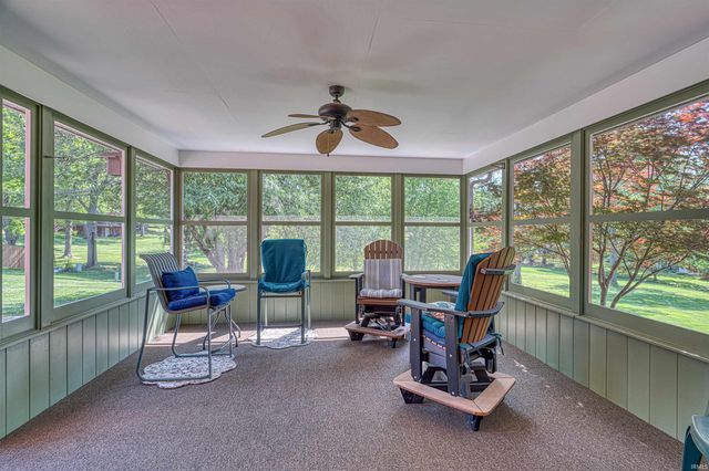 5666 N Cypress Street, Newburgh, IN 47630