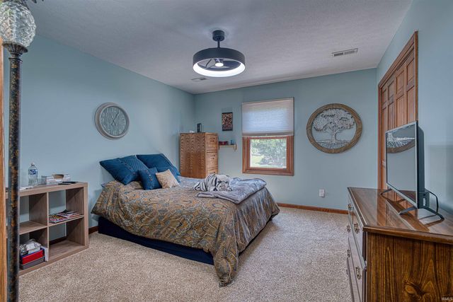 5666 N Cypress Street, Newburgh, IN 47630