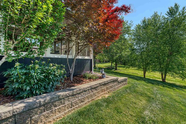 5666 N Cypress Street, Newburgh, IN 47630