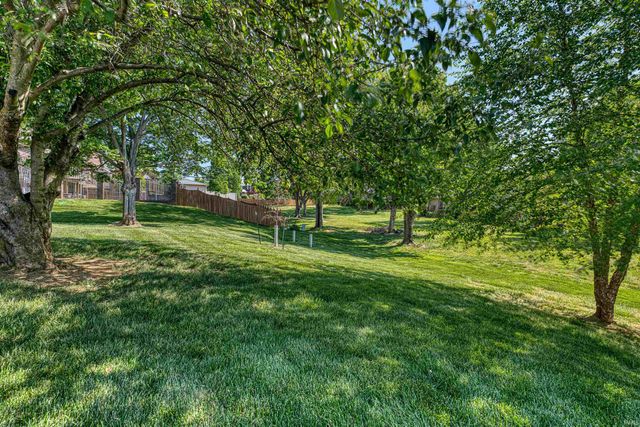 5666 N Cypress Street, Newburgh, IN 47630