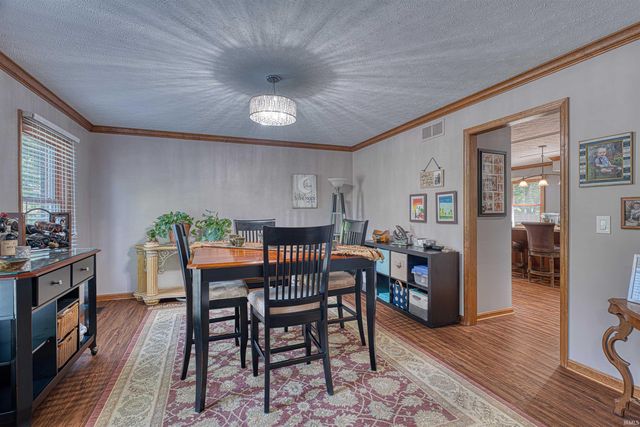 5666 N Cypress Street, Newburgh, IN 47630