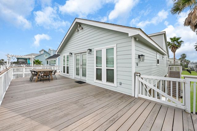 22110 Deaf P Smith Drive, Galveston, TX 77554