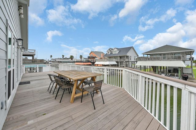 22110 Deaf P Smith Drive, Galveston, TX 77554