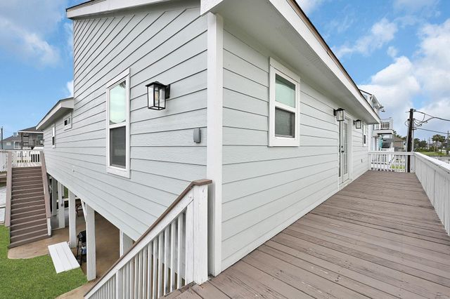 22110 Deaf P Smith Drive, Galveston, TX 77554