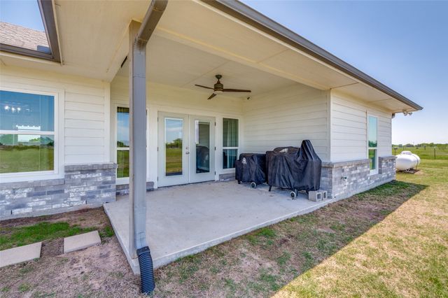 475 County Road 4930, Leonard, TX 75452