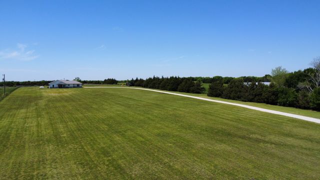 475 County Road 4930, Leonard, TX 75452