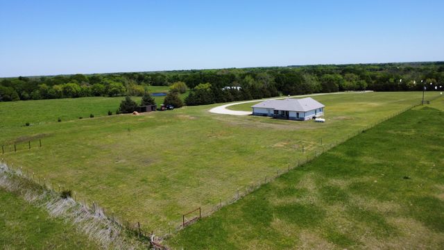 475 County Road 4930, Leonard, TX 75452