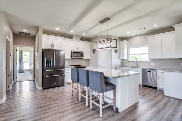 475 County Road 4930, Leonard, TX 75452