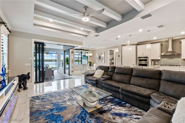 6787 Pennyroyal DR, Naples, FL 34114