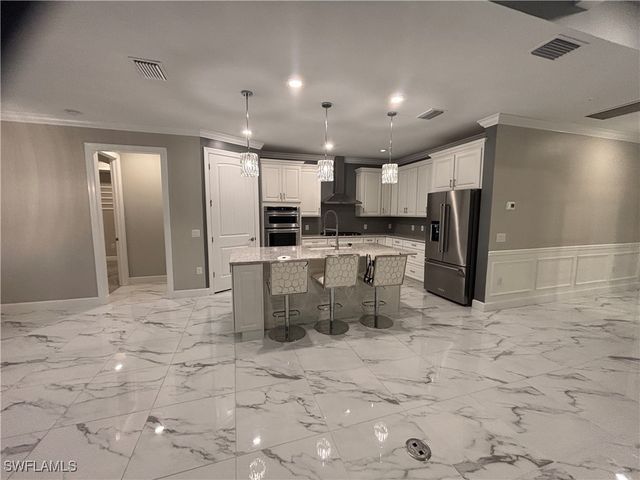 6787 Pennyroyal DR, Naples, FL 34114