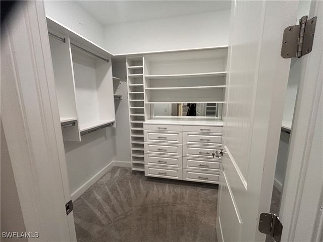 6787 Pennyroyal DR, Naples, FL 34114