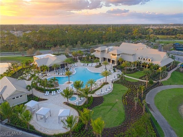 6787 Pennyroyal DR, Naples, FL 34114