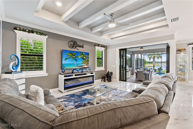 6787 Pennyroyal DR, Naples, FL 34114