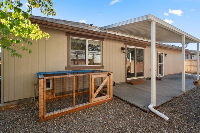 918 Schafers Lane, Grants Pass, OR 97526