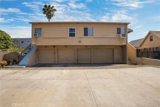 11234 Hatteras, North Hollywood, CA 91601